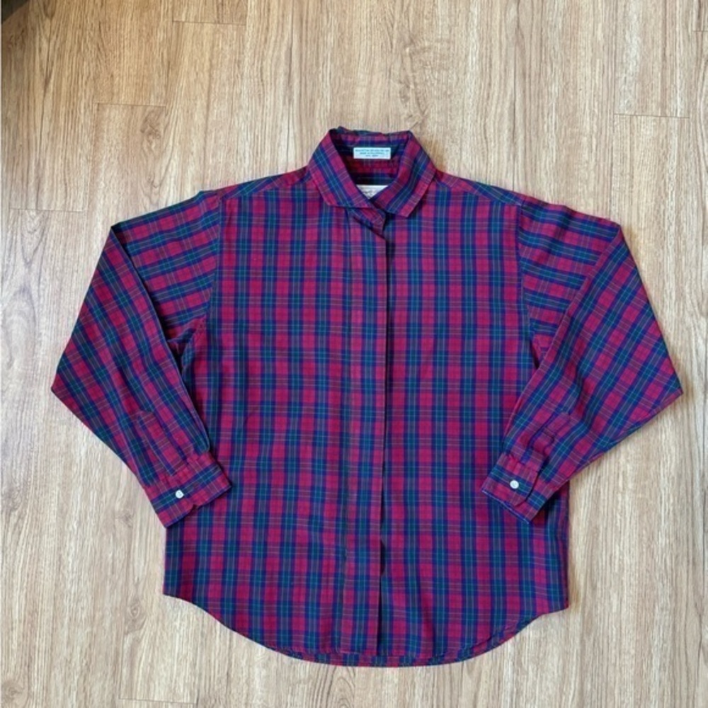 Jennifer Blair Northern Isles women's long-sleeve button-down shirt
